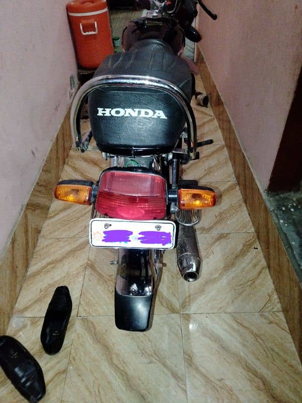 Honda CD70 5