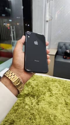 iphone xr 64 gb