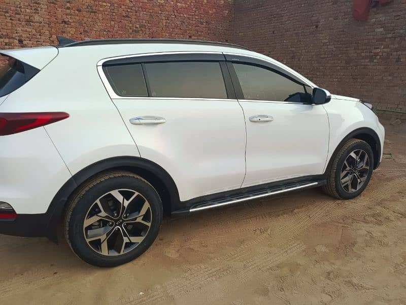 KIA Sportage 2022 Fwd 03344595367 4