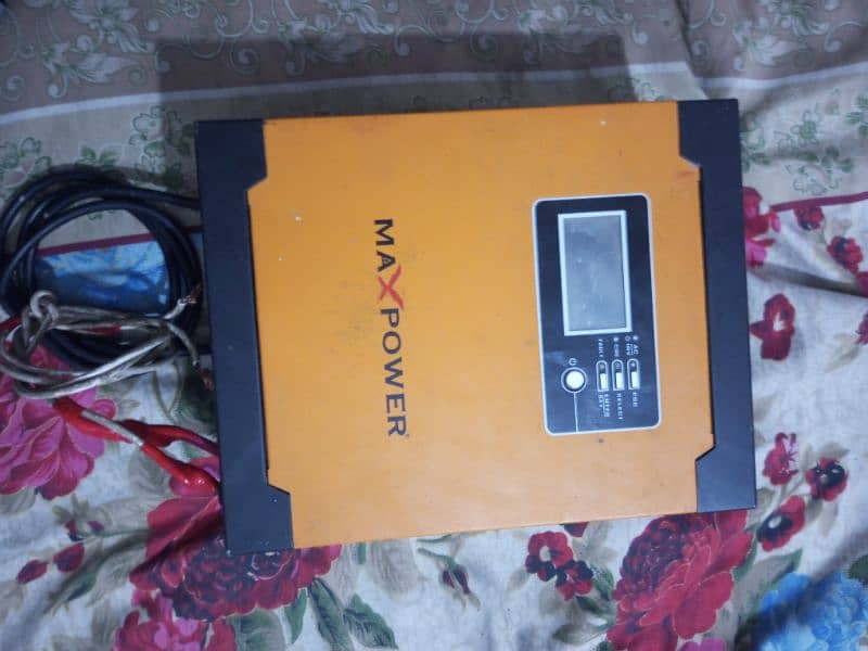 Max power solar inverter 1