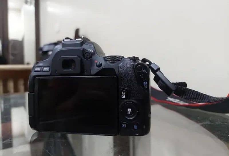 Canon 200D Mark ii 4k camera 5