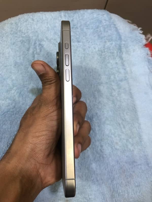 I phone 15 pro max 256gb 2