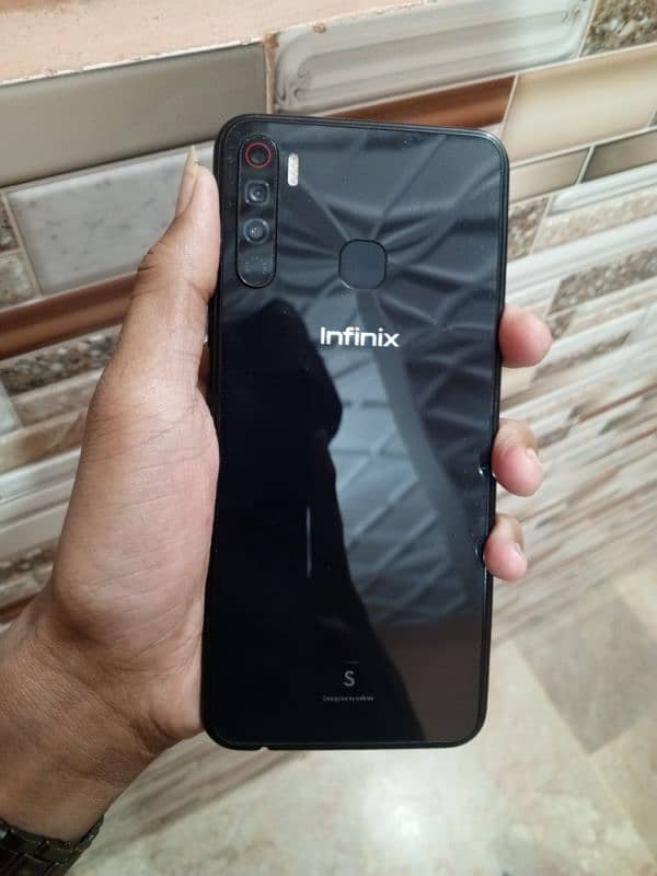 Infinix s5.6/128 1