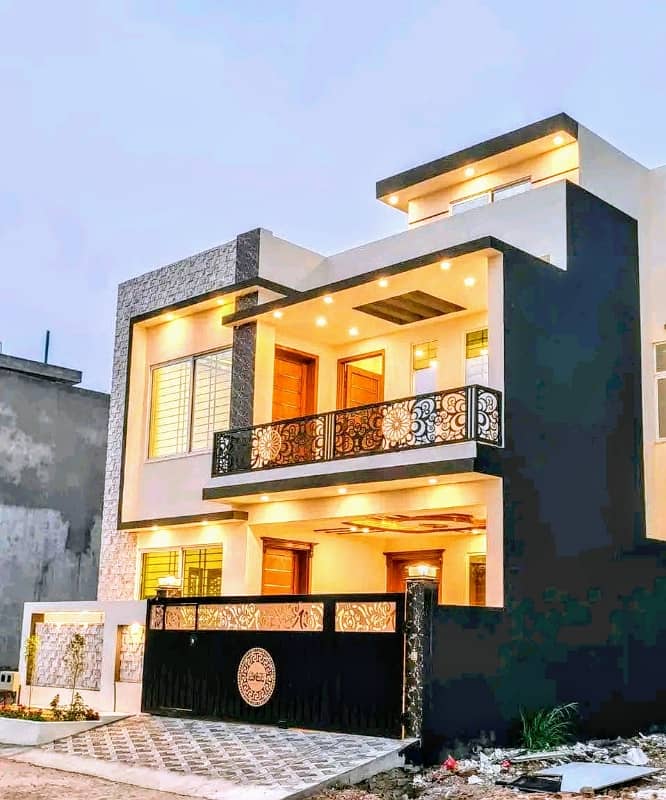 7 Marla Luxurious House Available For Rent 0