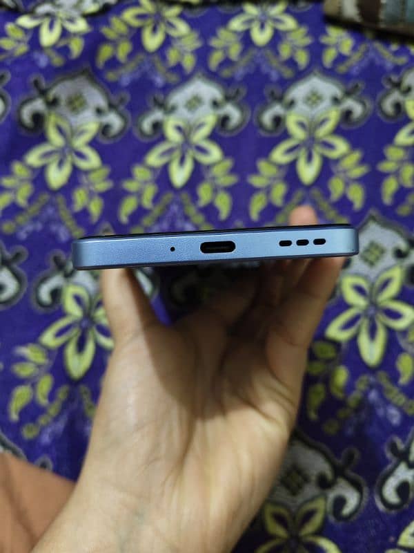 OPPO Reno 11f 10/10 Condition. 8