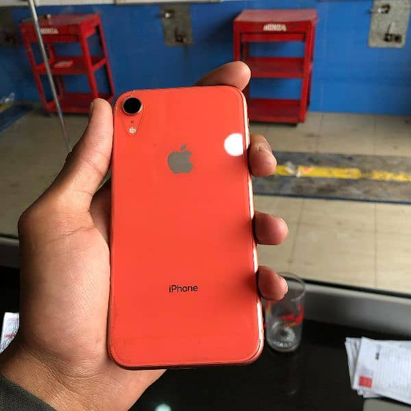 IPHONE XR 64GB 4