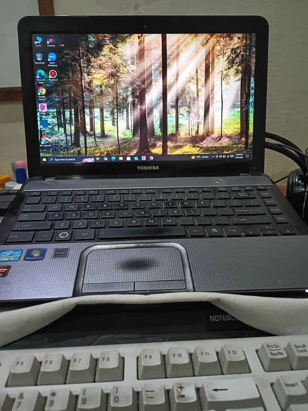 A very good laptop for daily use 4