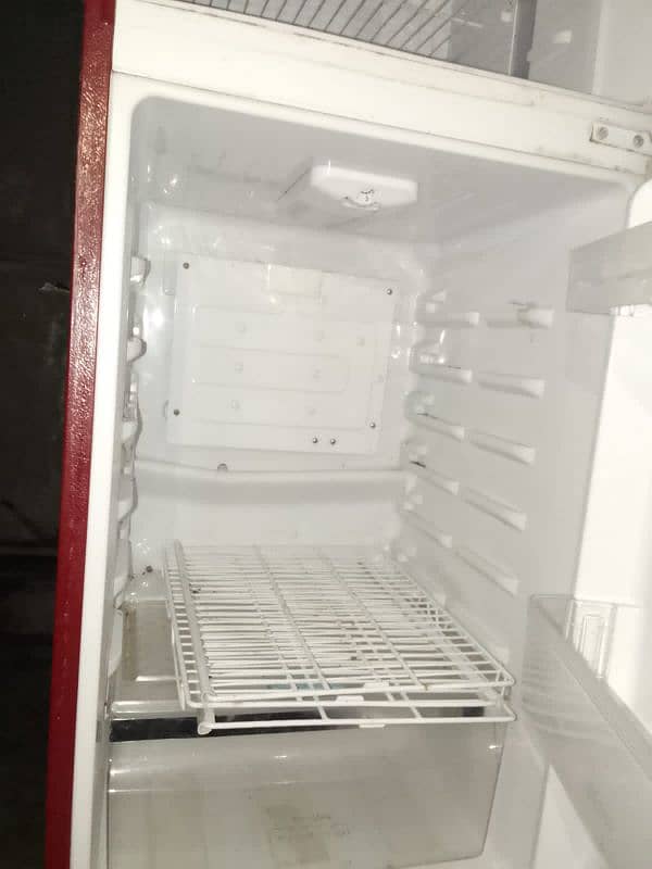 Glass door frige brand new condition 0