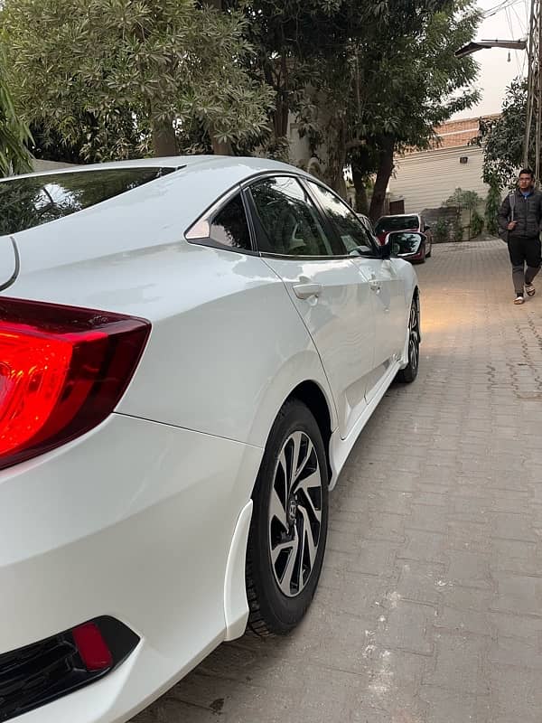 Honda Civic Oriel 2019 5