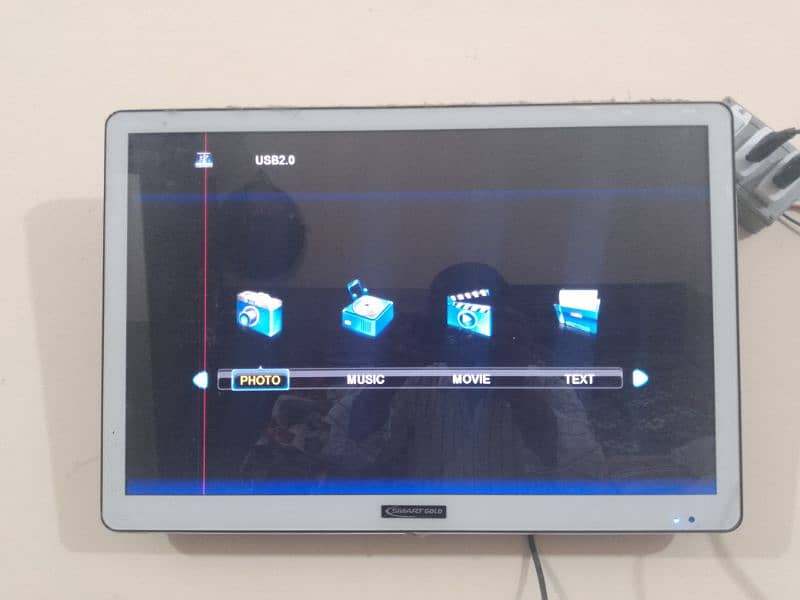 Led Tv Smart Gold 10/10. Condition 0