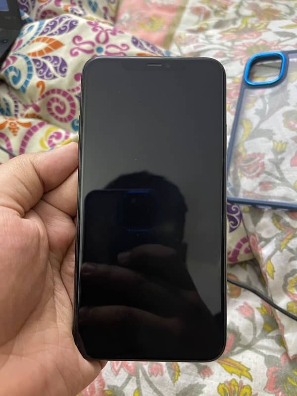 iPhone 11 Pro Max 256 GB With Box Non Pta 2