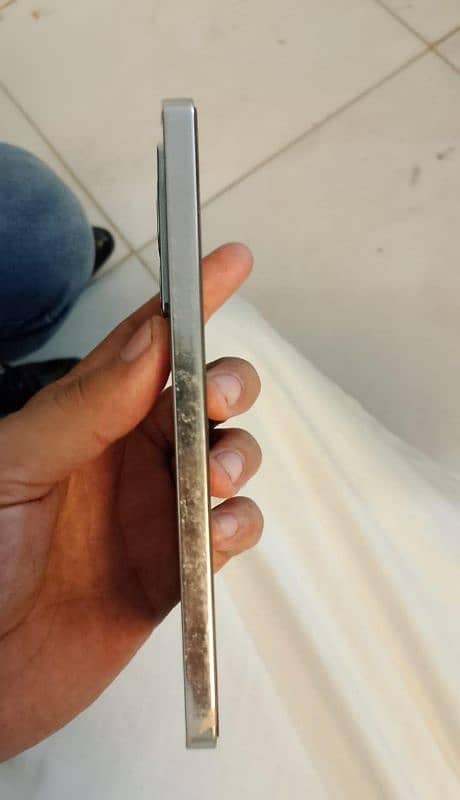 infinix note 40 8+8gb ram 256gb with all accessories 5