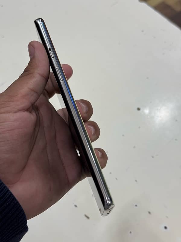 One plus 8 sell 3