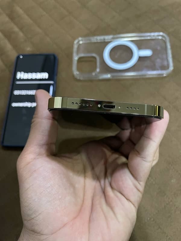 iPhone 13 Pro Max JV Gold 128GB only 6 battery cycle 1