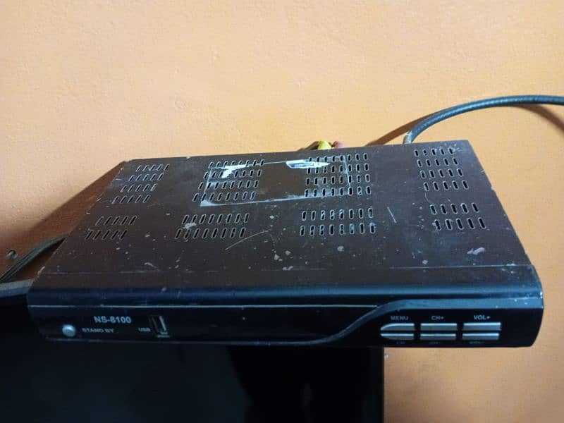 Neosat-8100 HD Dish receiver for sale 2