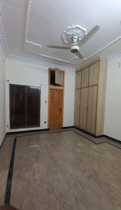 2.5 marla flat for Rent 0