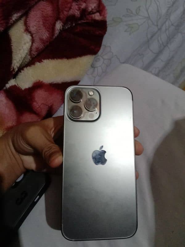 iPhone 13 pro max scratch less condition 10by10 5