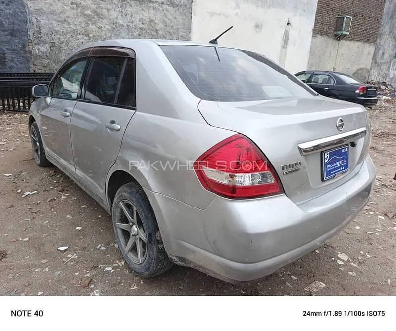 Nissan Tiida 2007 5