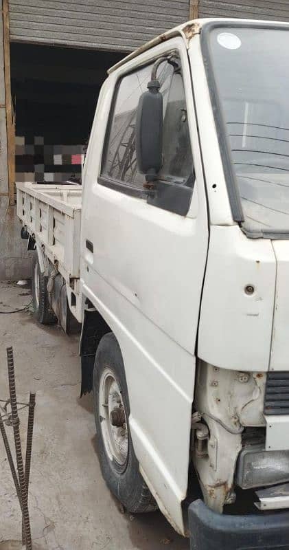 Isuzu Truck NHR 2