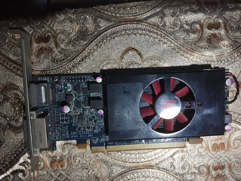 1 GB ddr5 128bit AMD HD 7570 graphic card for sale 0