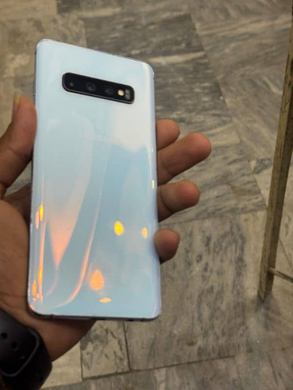 samsung s10 plus 2