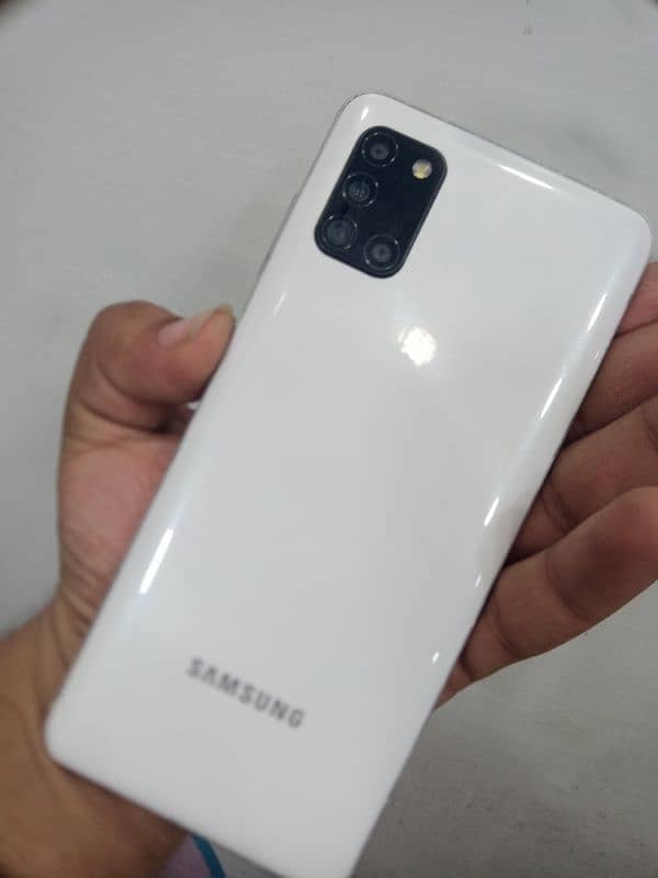 Samsung Galaxy a31 3