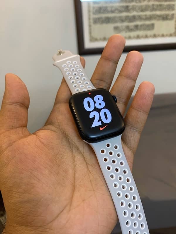 Apple Watch Series 7 (45 mm) 7