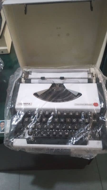 OLYMPIA TYPEWRITERS 3