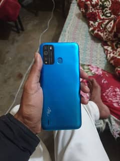 itel vision. 1 pro 3 32 lcd ma nushan ha pic ma dakh sakta ha