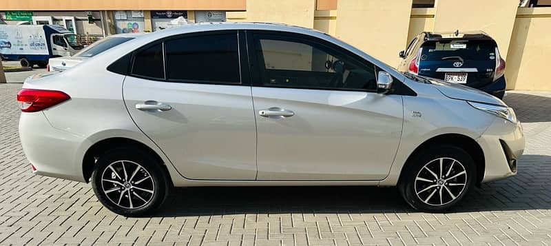 Toyota Yaris 1.3 Ativ CVT-i 2022 3