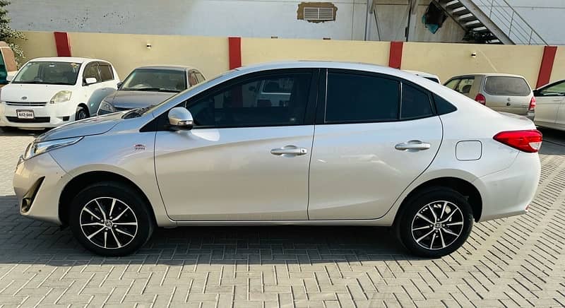 Toyota Yaris 1.3 Ativ CVT-i 2022 4