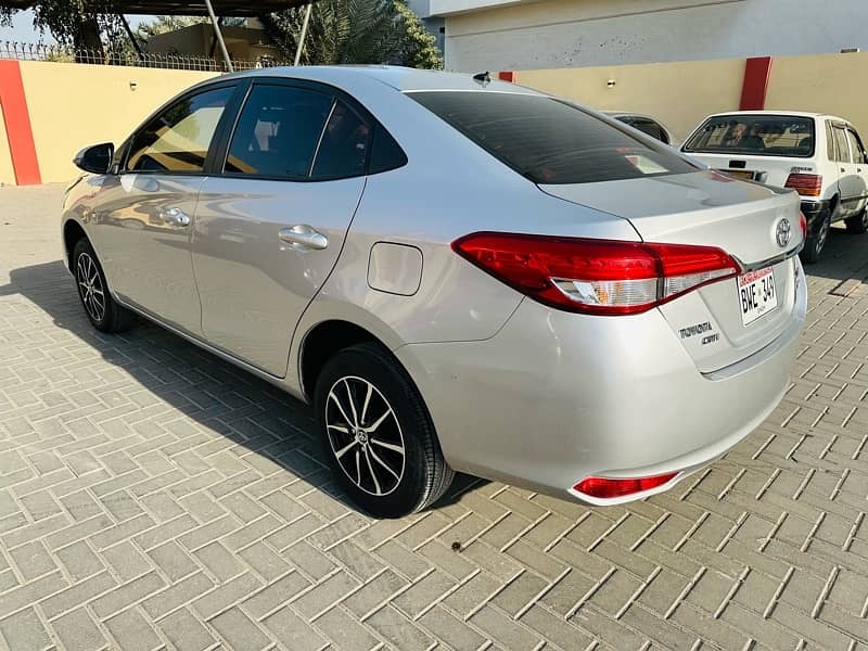 Toyota Yaris 1.3 Ativ CVT-i 2022 5