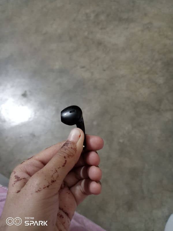 earphone for sale best condition 2