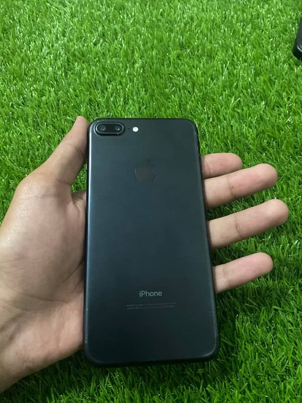 iPhone 7 Plus 128gb pta approved 1