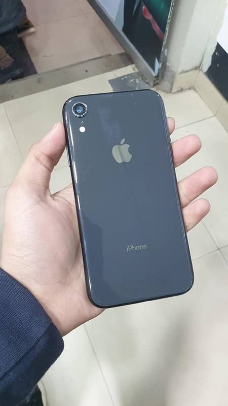 iPhone XR 0