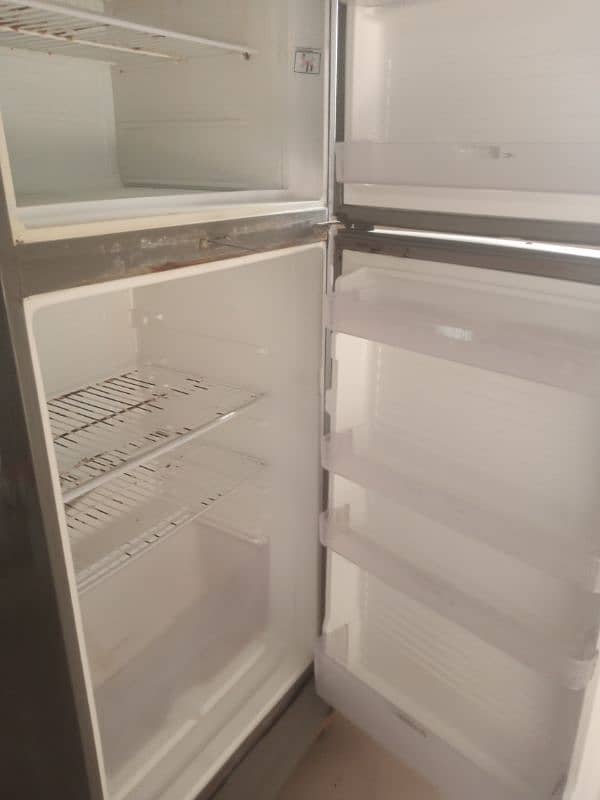 Dawlance Refrigerator 0