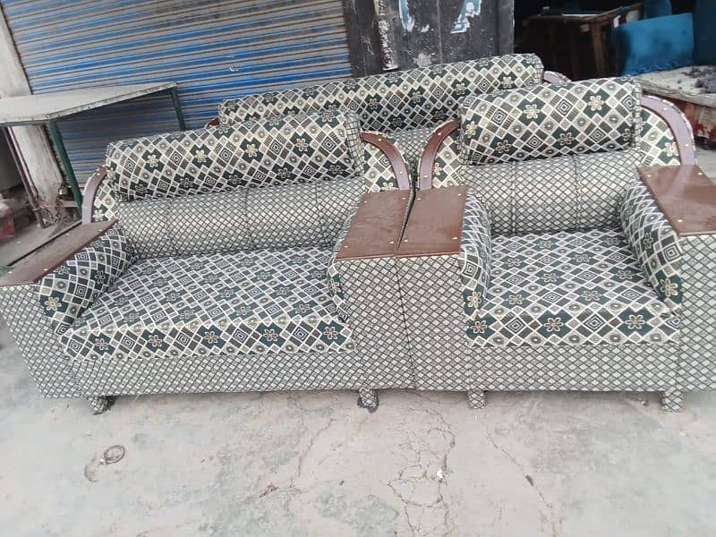 sofa set brand new whol sale par avalaible hei. 10