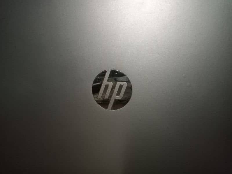 hp Elite core i5 6 generation touch screen 8gb ram 256 SSD and charger 0