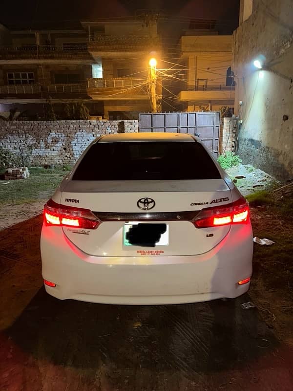 Toyota Corolla Altis 2015 1