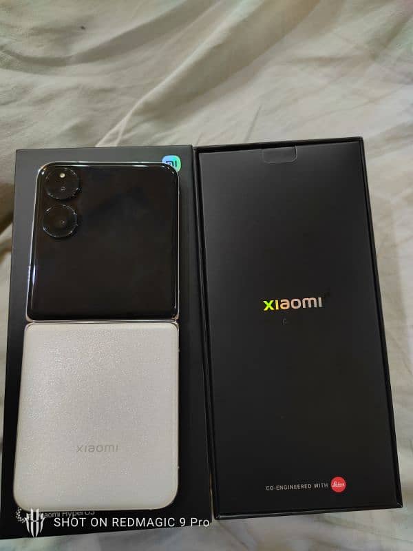 Xiaomi Mix Flip 7