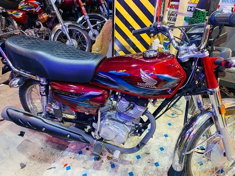 Honda CG125 2024 2