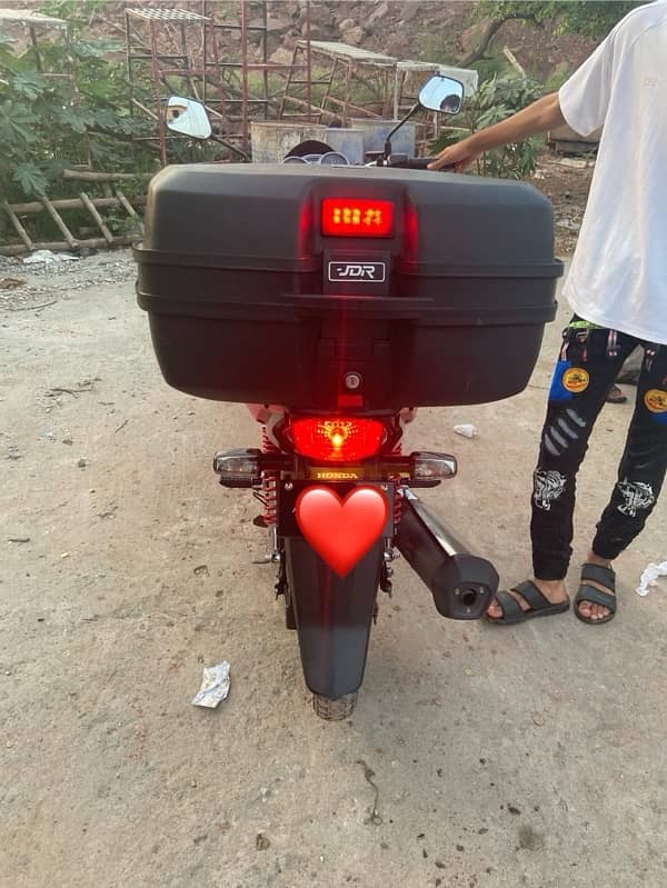 Honda CB 150f urgently selling 1