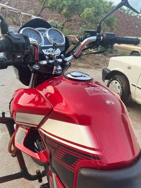 Honda CB 150f urgently selling 6