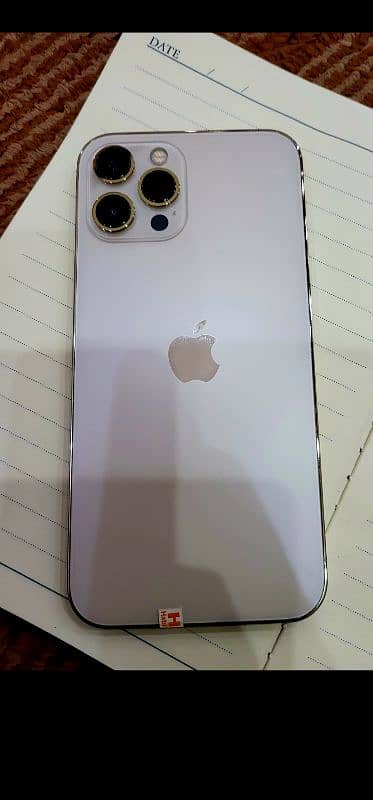 I phone 12 pro Maxx 4