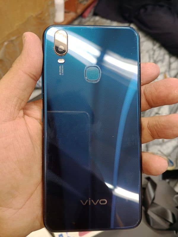 VIVO Y 11 1