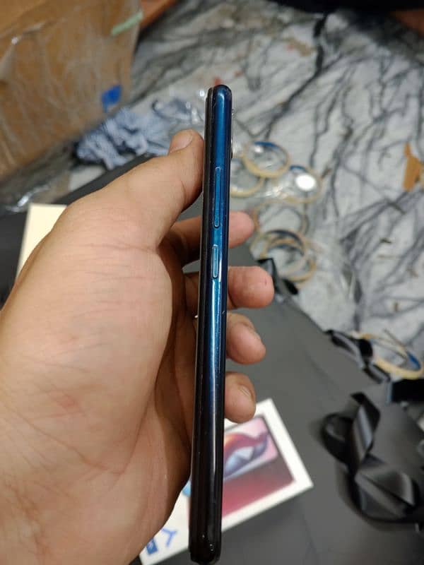 VIVO Y 11 6