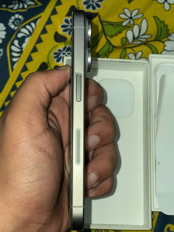 APPLE IPHONE 15 PRO 128 GB JV 3