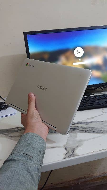 Asus Chromebook 360 Rotation 1