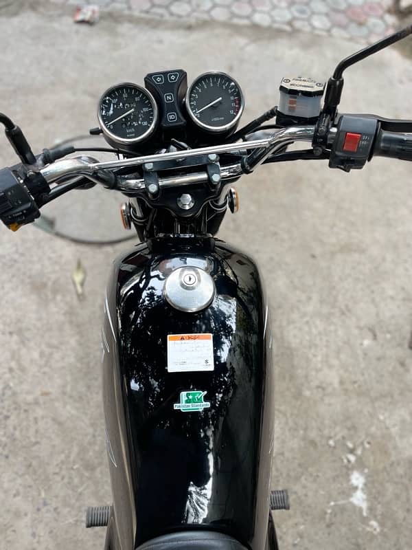 suzuki GS 150 2022 4