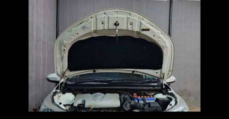 Toyota yaris 2025 bonnet 0